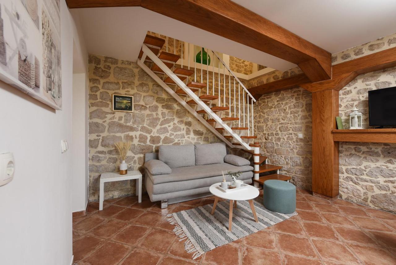 Villa Zaton Затон Екстериор снимка